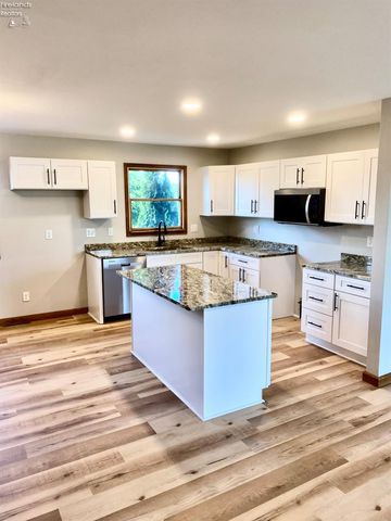 5580 E  Port Clinton Eastern Rd, Lakeside Marblehead, OH 43440