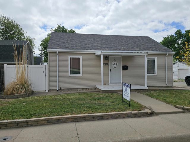 1406 Main St, Hays, KS 67601