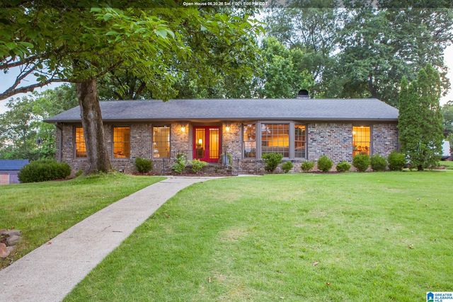 1228 Vista Ln, Vestavia Hills, AL 35216