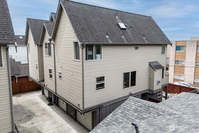 9007 18th Avenue SW #A, Seattle, WA 98106
