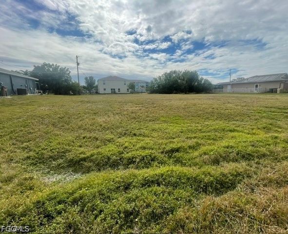 1816 SW 36th Terrace Cpe, Coral, FL 33914