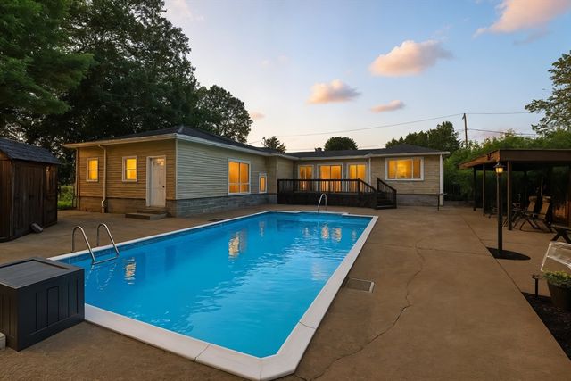 158 Chudy St, Three Rivers, MA 01080