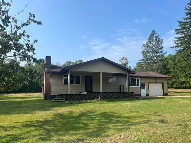 17167 N  Main Street Ext, Titusville, PA 16354