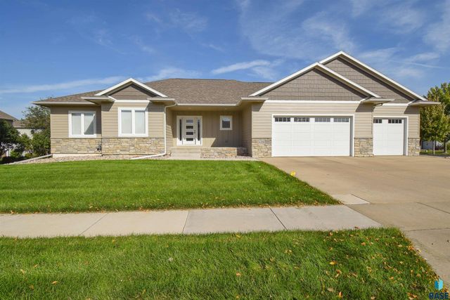 6208 S  Audie Dr, Sioux Falls, SD 57108