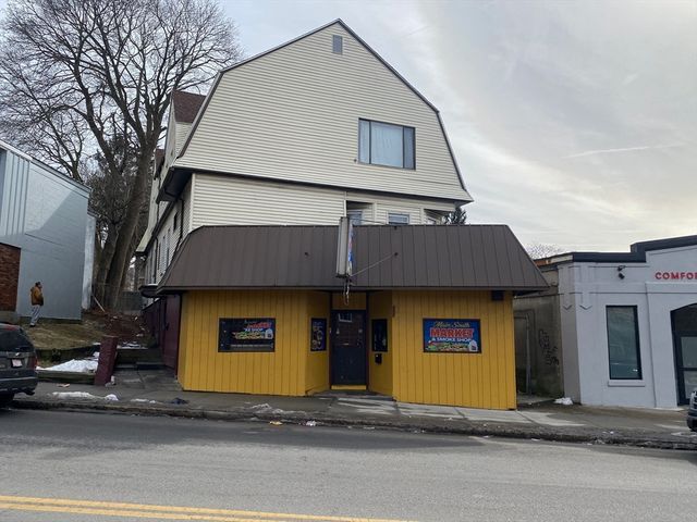 1025 Main St, Worcester, MA 01603