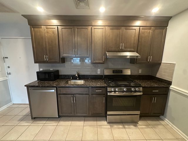 Address Not Disclosed, Scotch Plains, NJ 07076