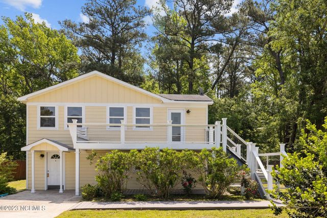 298 Waterlily Road, Coinjock, NC 27923