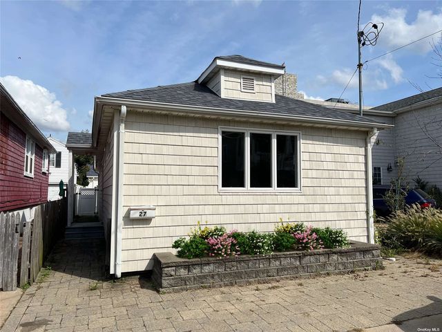 27 W 10th Road, Broad Channel, NY 11693