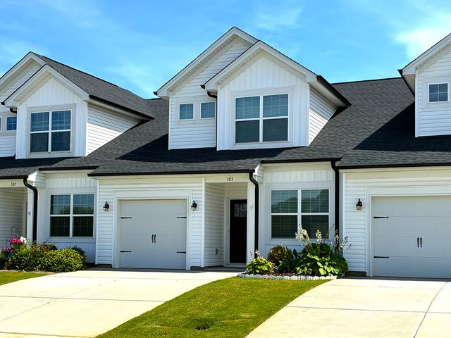 105 Aleppo Ln, Greer, SC 29651