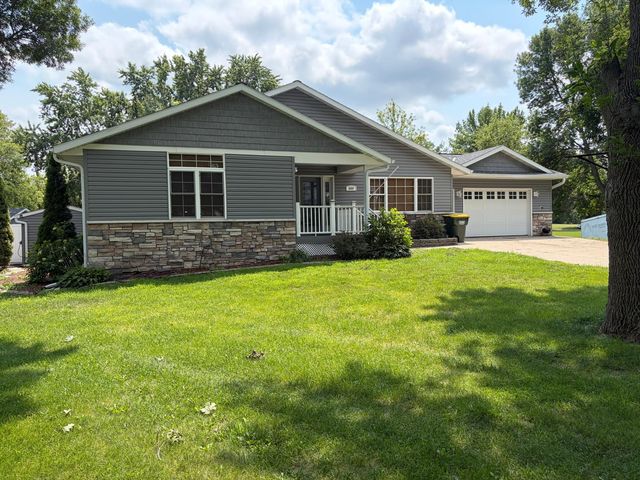 509 1st Ave S, Raymond, MN 56282
