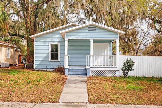 728 McKenzie St, Leesburg, FL 34748
