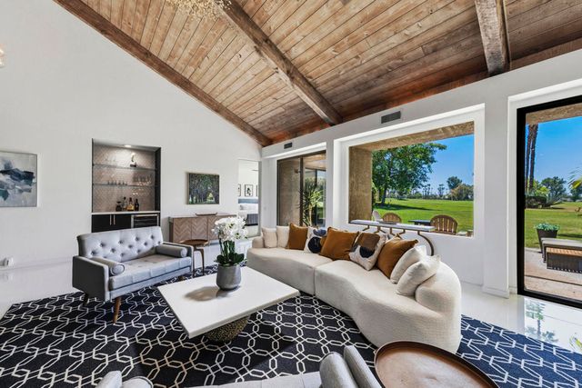 552 Desert West Dr, Rancho Mirage, CA 92270