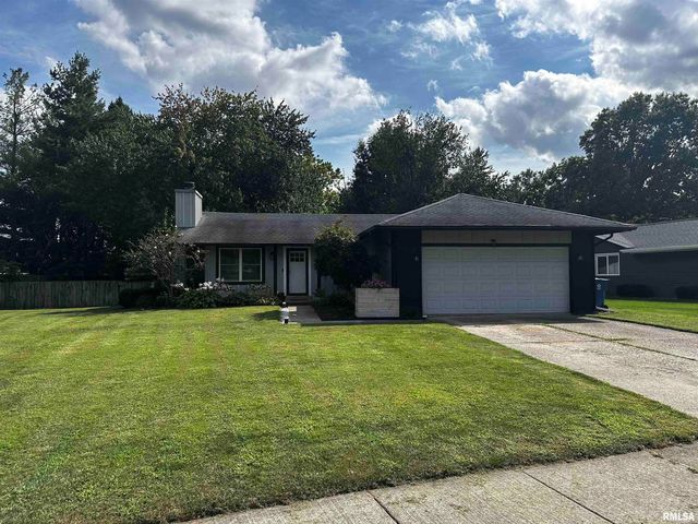 10 Leeds Dr, Springfield, IL 62702