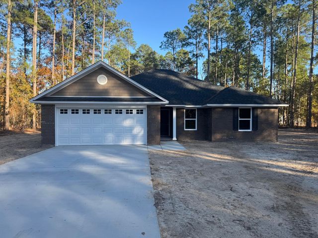 6 Dellwood Ln, Wedgefield, SC 29168