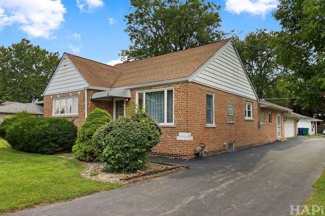 8600 Lockwood Ave, Burbank, IL 60459