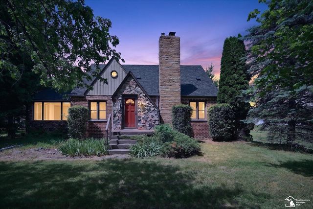 12472 S  Custer Rd, Dundee, MI 48131