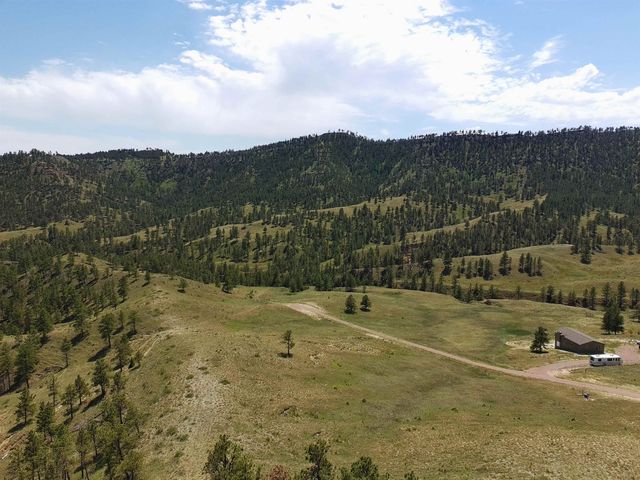 12772 Hargins Rd, Hot Springs, SD 57747