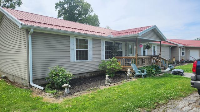 7010 S  150 E, Dana, IN 47847