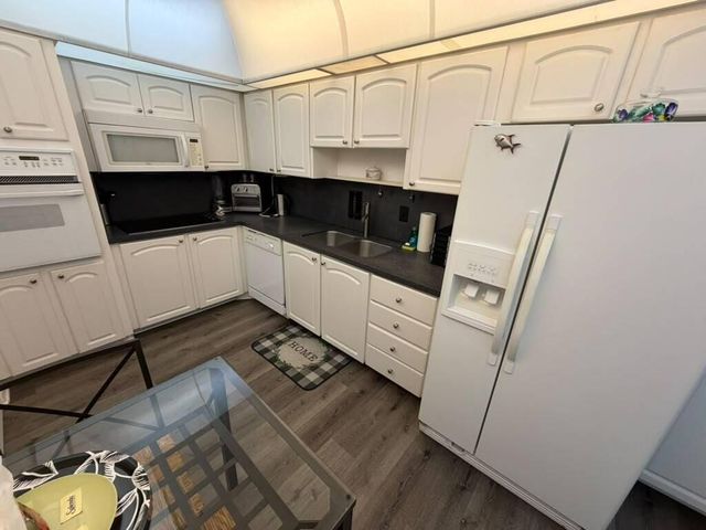 3901 S Ocean Drive #10J, Hollywood, FL 33019