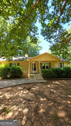 208 Lakeview Dr, Stockbridge, GA 30281