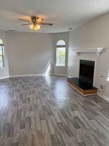 5092 Bardith Cir, Virginia Beach, VA 23455