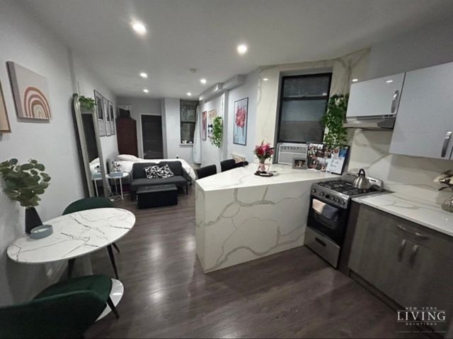 950 Bergen St #3B, Brooklyn, NY 11216