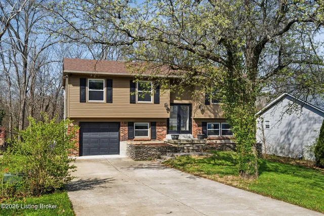 7518 E  Orchard Grass Blvd, Crestwood, KY 40014