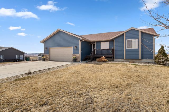 22963 Candlelight Dr, Rapid City, SD 57703