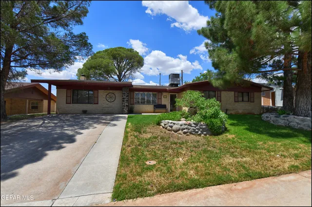 513 Castile Ave, El Paso, TX 79912