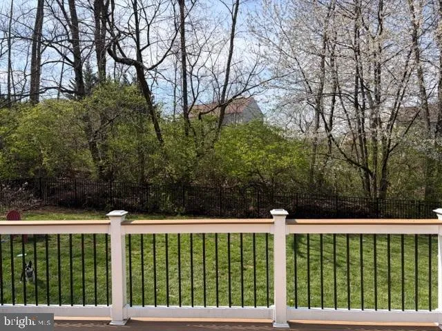 16 Matthew Dr, Sinking Spring, PA 19608