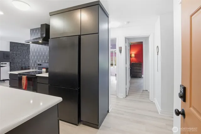 4525 S Henderson Street #102, Seattle, WA 98118