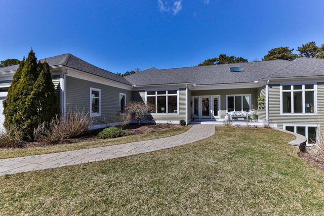 90 Hill And Plain Road, East Falmouth, MA 02536