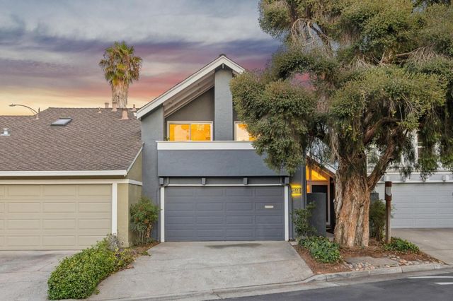 344 Pine Wood Ln, Los Gatos, CA 95032