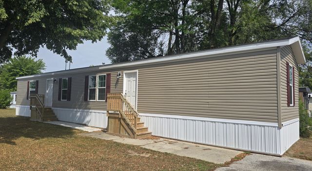 3331 Birchwood St #102, Muskegon, MI 49444
