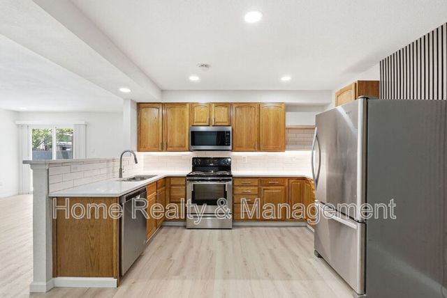 11731 Sherman St, Northglenn, CO 80233