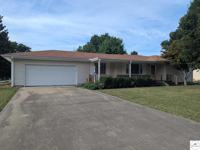 1602 E  Franklin St, Clinton, MO 64735