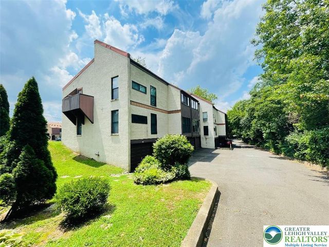 233 Township Line Rd #4C, Elkins Park, PA 19027