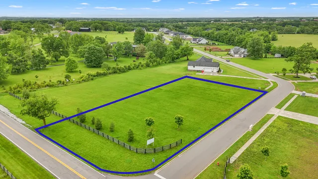 2222 Lesley Trl, Wilmore, KY 40390