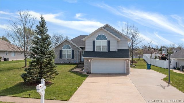 229 Northrup Ave, Holts Summit, MO 65043