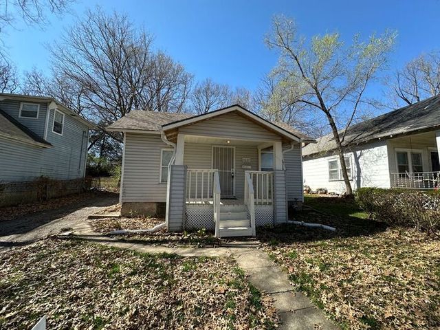 7026 Bellefontaine Ave, Kansas City, MO 64132