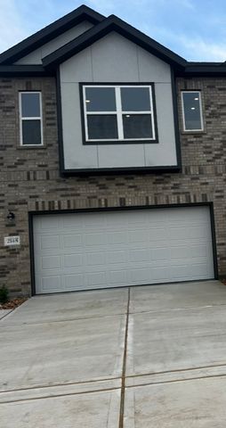 2148 Salinas Dr, Rosharon, TX 77583