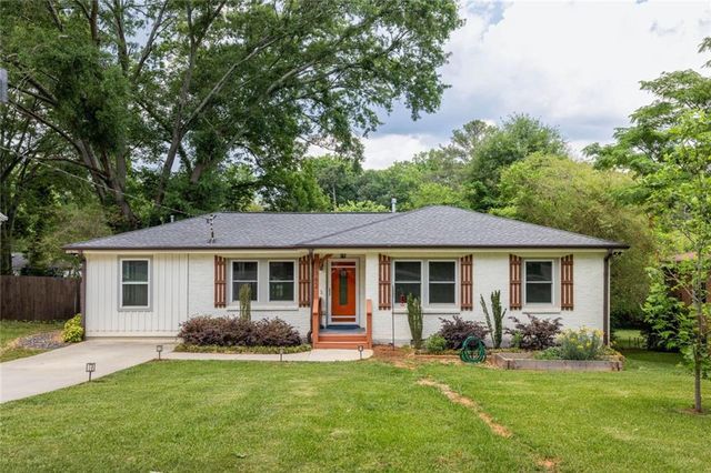 3162 Bluebird Ln, Decatur, GA 30032