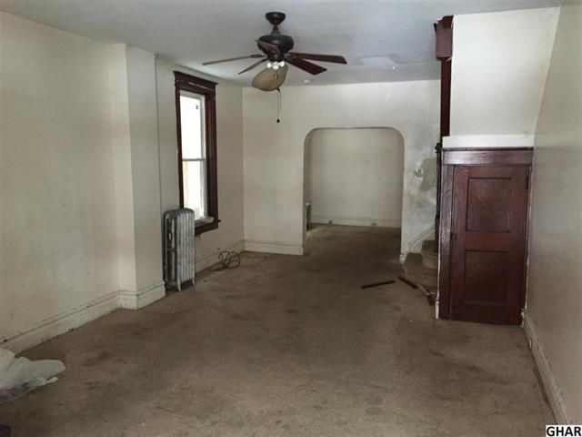2460 Reel St, Harrisburg, PA 17110