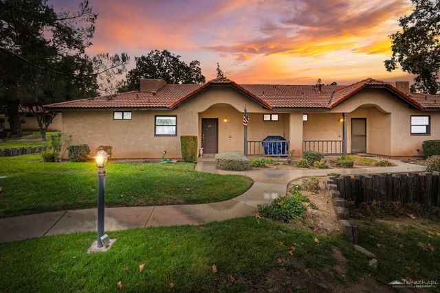 28881 Shannon Ct #24, Tehachapi, CA 93561
