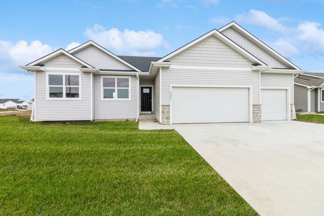 2605 NW 25th St, Ankeny, IA 50023