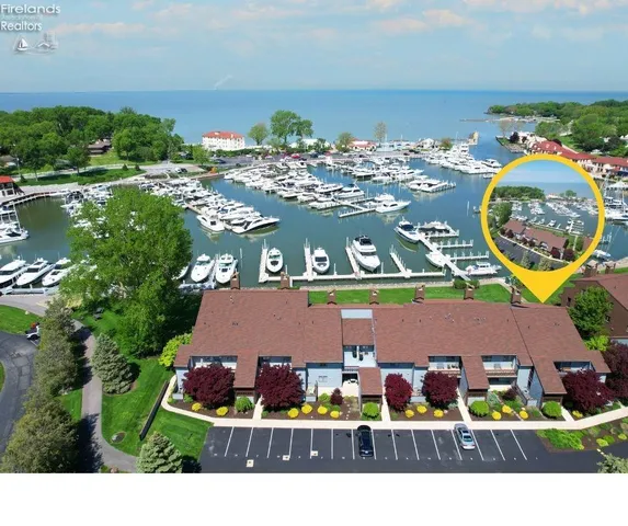 3110 N  Marina View Dr, Pt Clinton, OH 43452