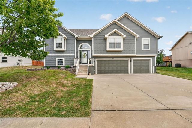 901 N  Birch St, Kearney, MO 64060
