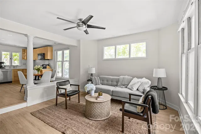 433 W  8th St #68, Charlotte, NC 28202