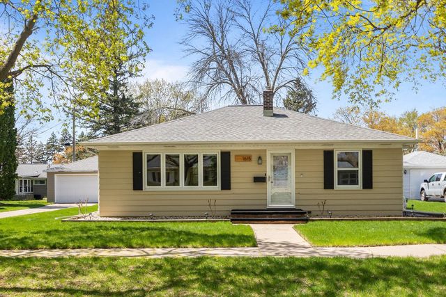 1615 N  Gillett St, Appleton, WI 54914