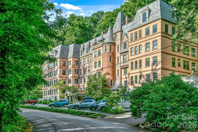 185 Macon Ave #A1, Asheville, NC 28804